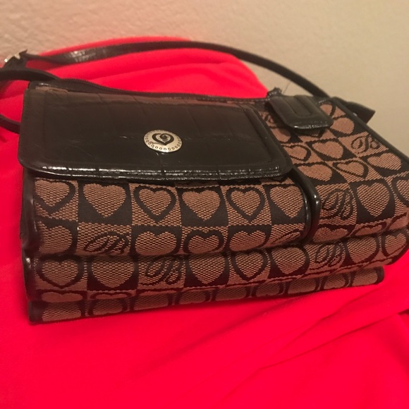 Sold@@ - Picture 5 of 6